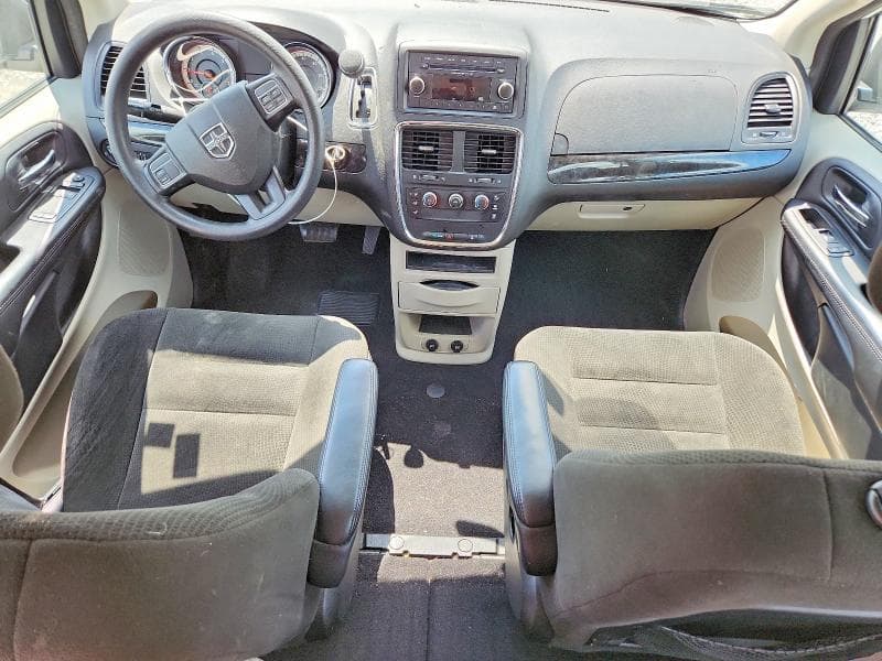 2016 DODGE GRAND CARAVAN SE 8