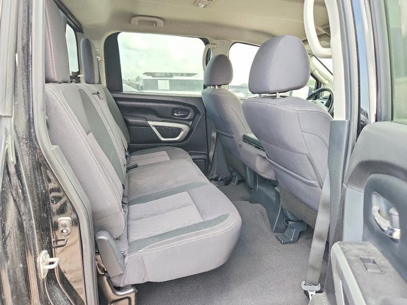 2021 NISSAN TITAN SV SV 10