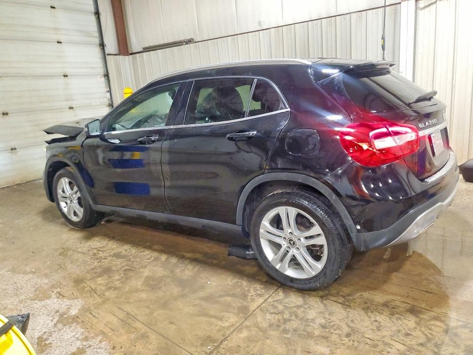 2019 MERCEDES-BENZ GLA 250 4MATIC 2
