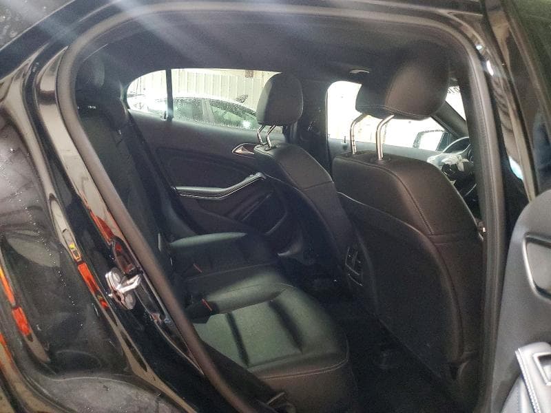 2019 MERCEDES-BENZ GLA 250 4MATIC 11