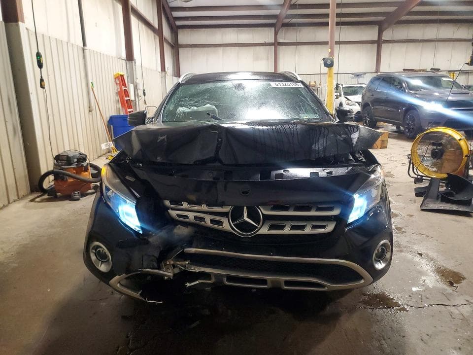 2019 MERCEDES-BENZ GLA 250 4MATIC 5