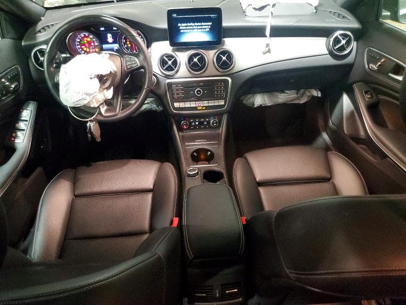 2019 MERCEDES-BENZ GLA 250 4MATIC 8