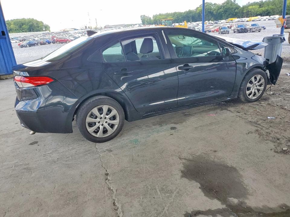 2021 TOYOTA COROLLA LE 3