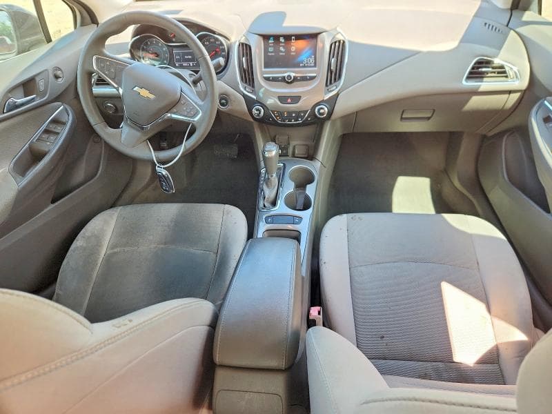 2017 CHEVROLET CRUZE LT 8