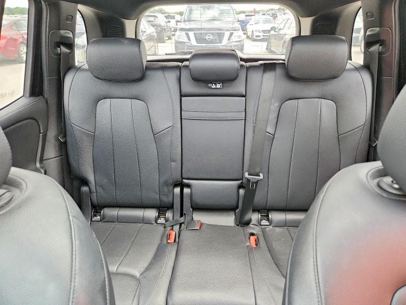 2020 MERCEDES-BENZ GLB 250 250 10