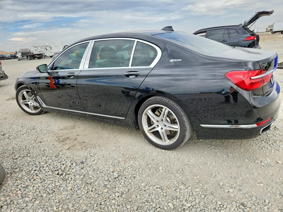 2018 BMW 740 XE XE 2