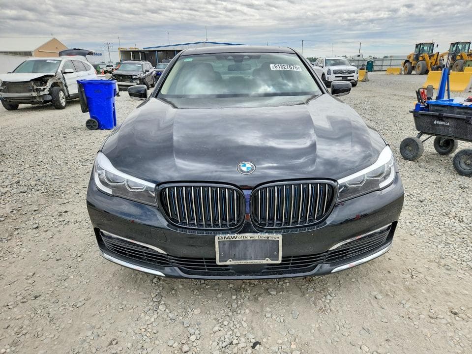 2018 BMW 740 XE XE 5