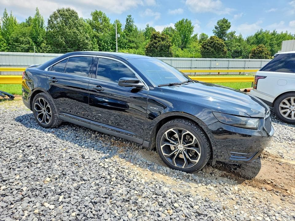 2017 FORD TAURUS SHO 4