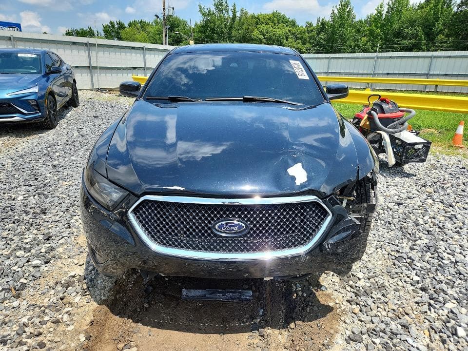 2017 FORD TAURUS SHO 5