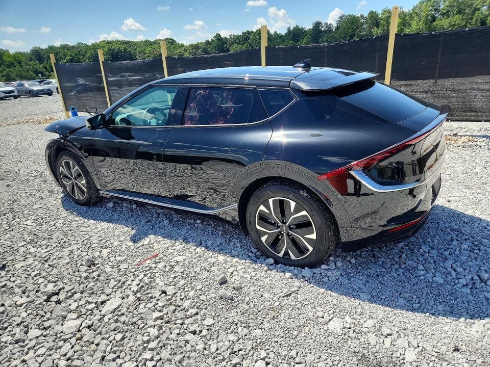 2022 KIA EV6 WIND 2