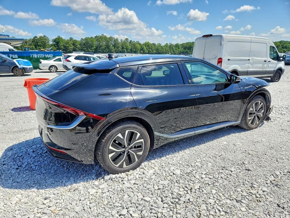 2022 KIA EV6 WIND 3