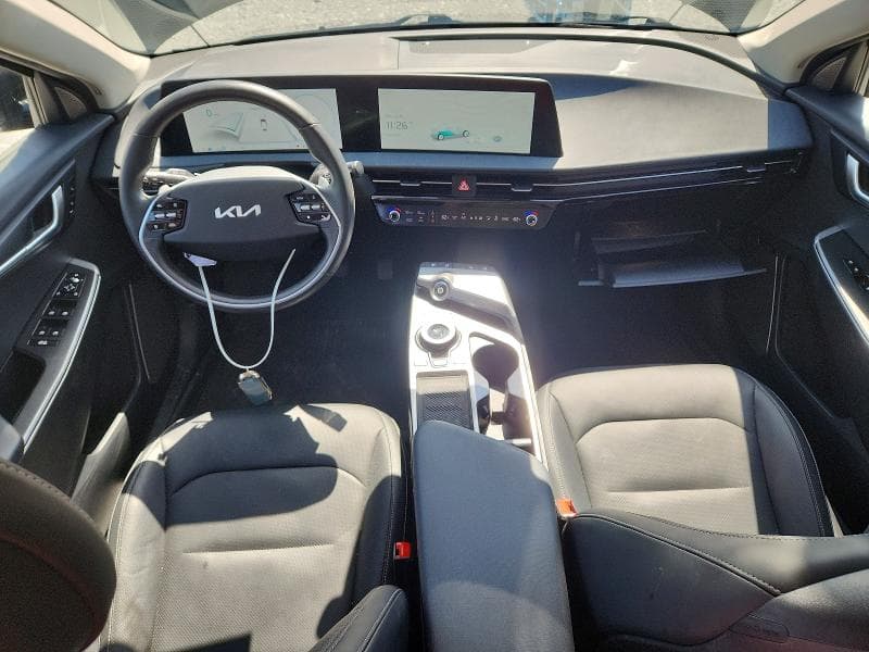 2022 KIA EV6 WIND 8