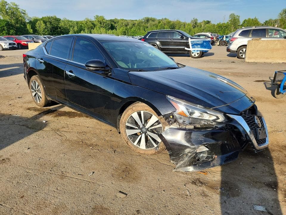 2020 NISSAN ALTIMA SV 4