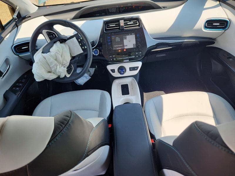 2017 TOYOTA PRIUS FOUR FOUR 8