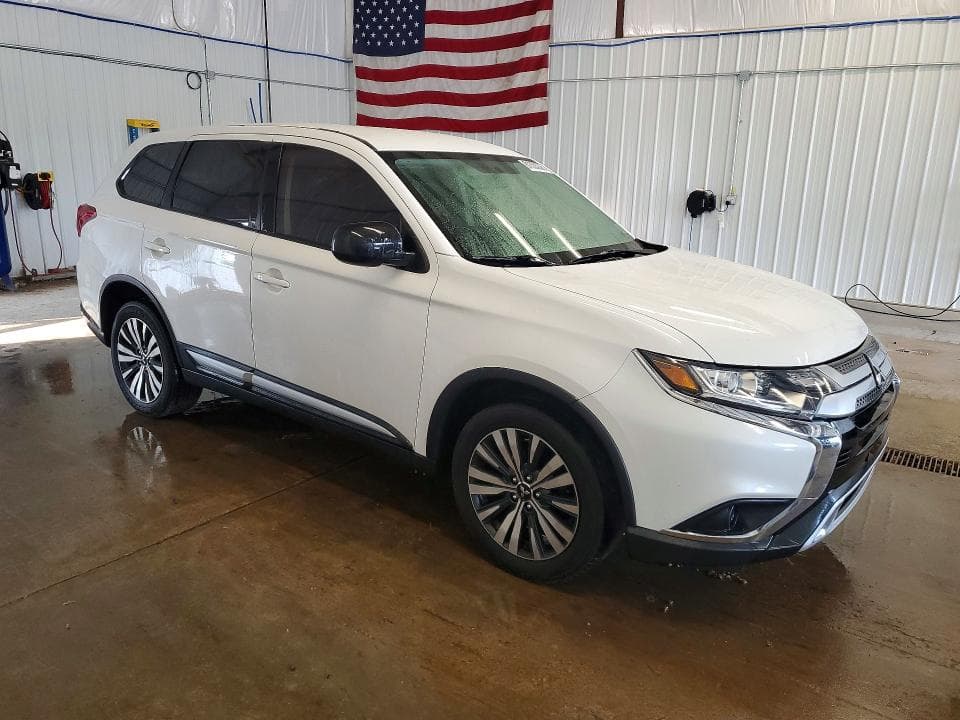 2019 MITSUBISHI OUTLANDER SE 4