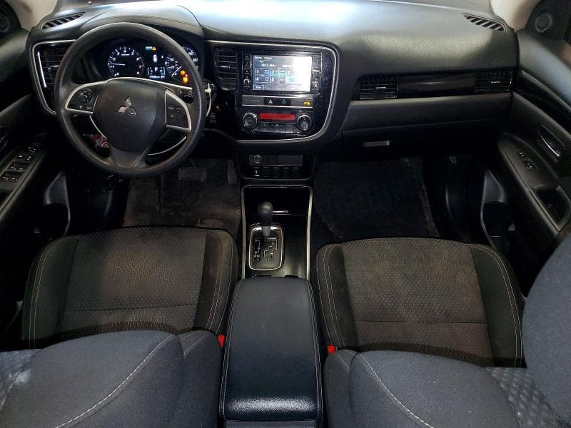 2019 MITSUBISHI OUTLANDER SE 8