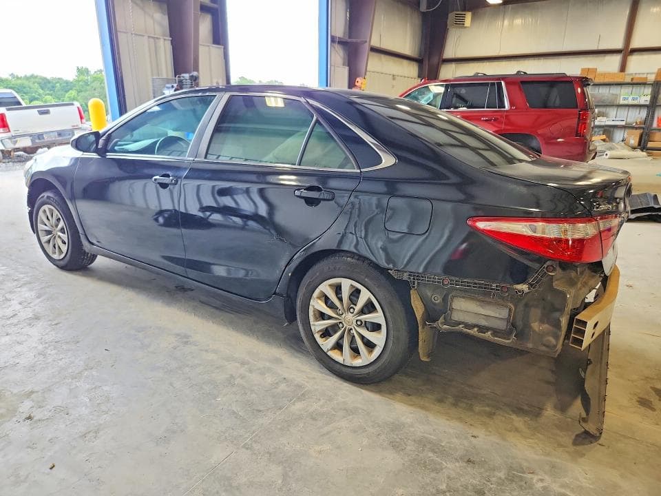 2017 TOYOTA CAMRY LE 2