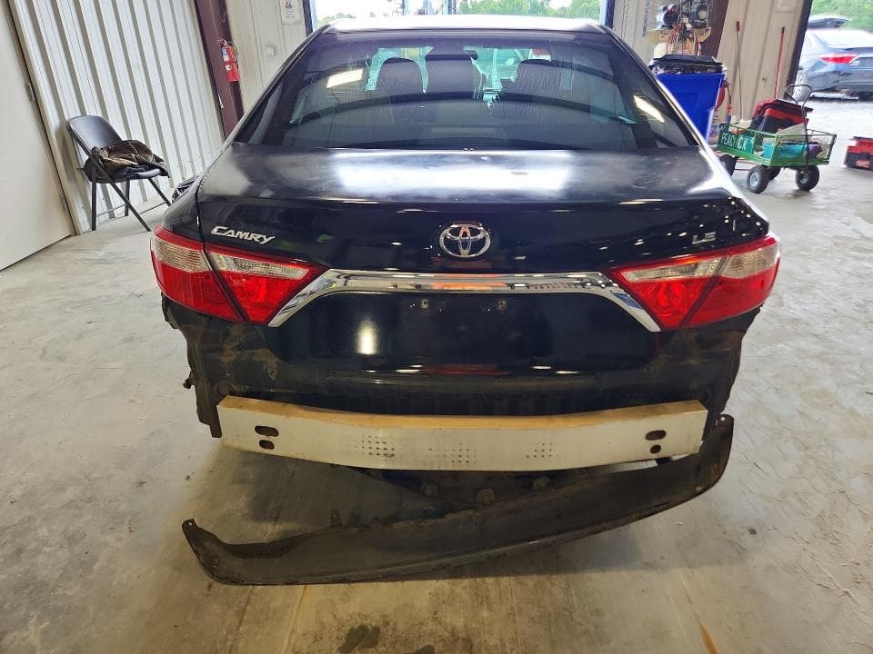 2017 TOYOTA CAMRY LE 6