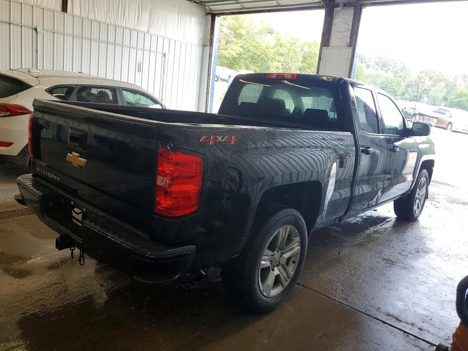 2018 CHEVROLET SILVERADO K1500 CUSTOM 3