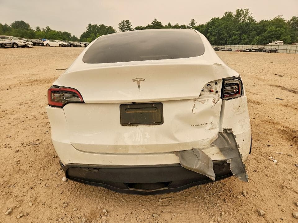 2022 TESLA MODEL Y 6