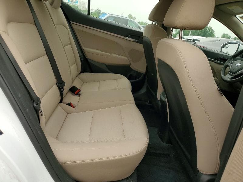 2018 HYUNDAI ELANTRA SE 10