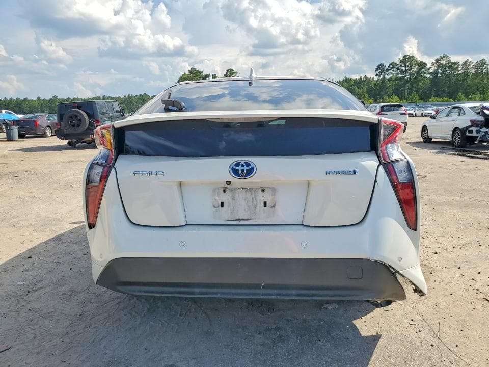 2017 TOYOTA PRIUS TWO TWO 6
