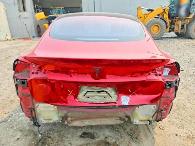 2018 TESLA MODEL 3 6