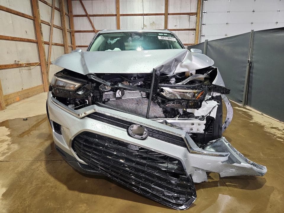 2026 TOYOTA GRAND HIGHLANDER XLE 5