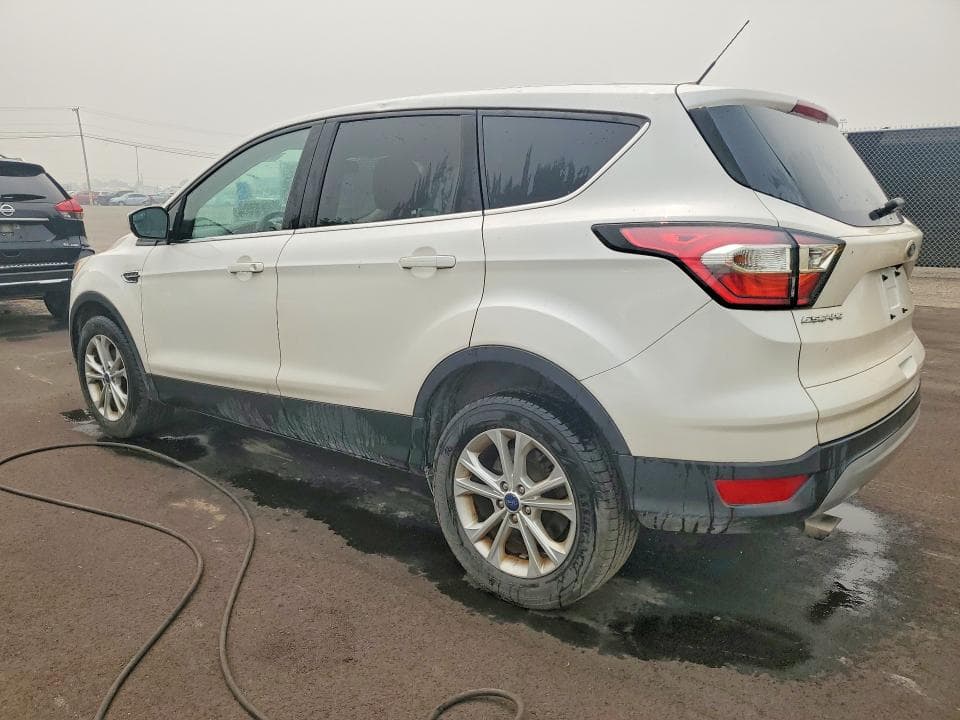 2017 FORD ESCAPE SE 2