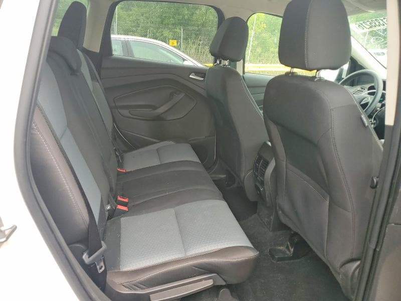 2017 FORD ESCAPE SE 11