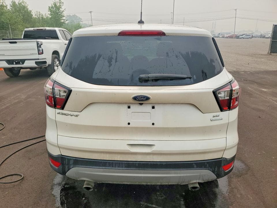 2017 FORD ESCAPE SE 6