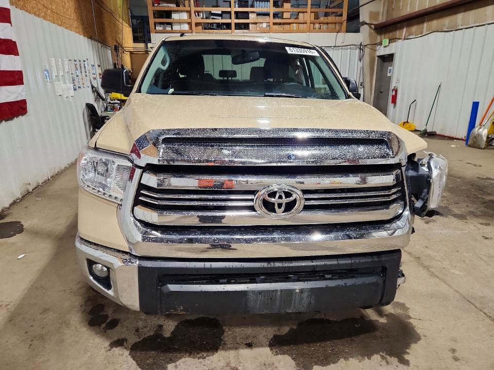 2017 TOYOTA TUNDRA SR5 SR5 5