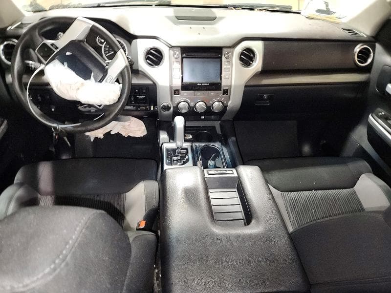 2017 TOYOTA TUNDRA SR5 SR5 8