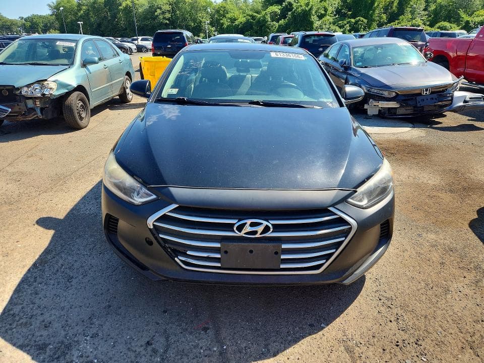 2017 HYUNDAI ELANTRA SE 5