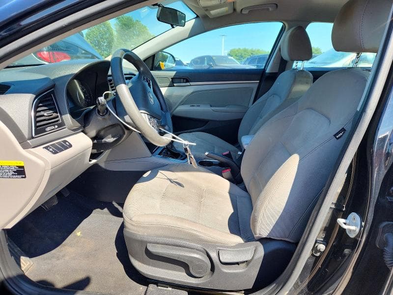 2017 HYUNDAI ELANTRA SE 7