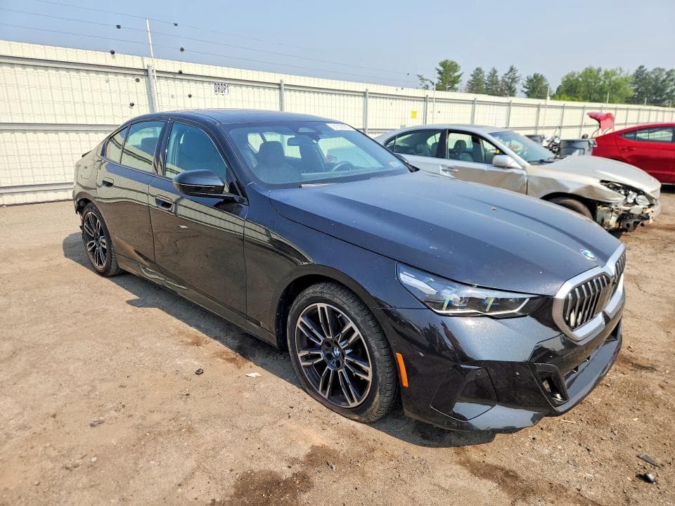 2025 BMW 530 XI 4