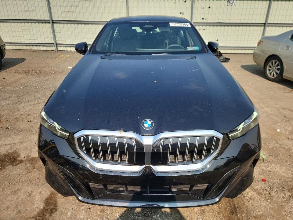 2025 BMW 530 XI 5