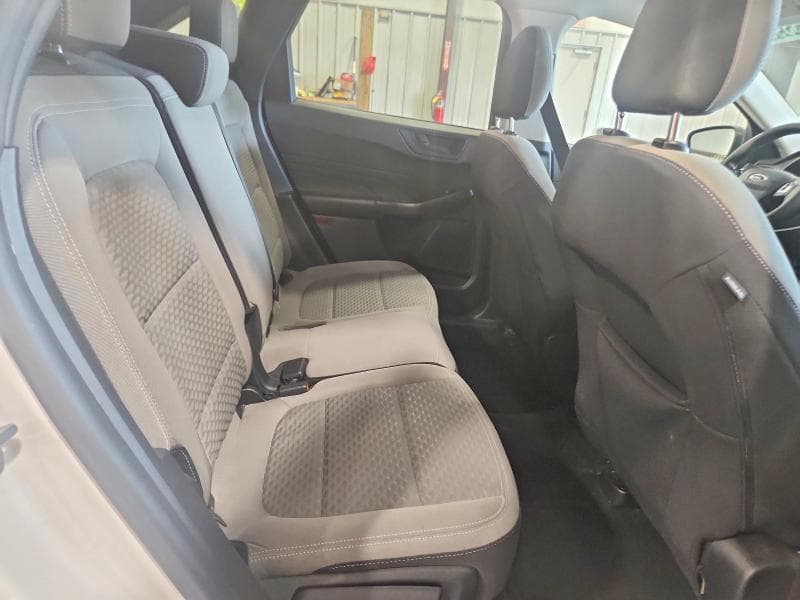 2022 FORD ESCAPE SE 11