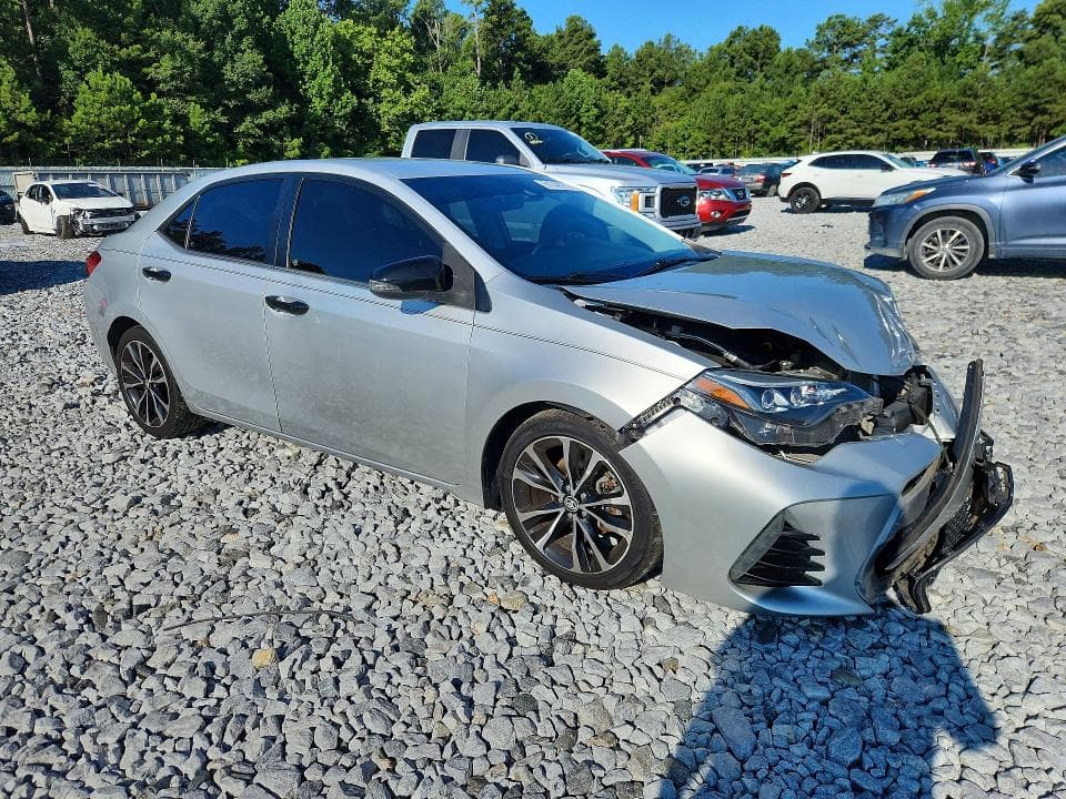 2018 TOYOTA COROLLA SE 4