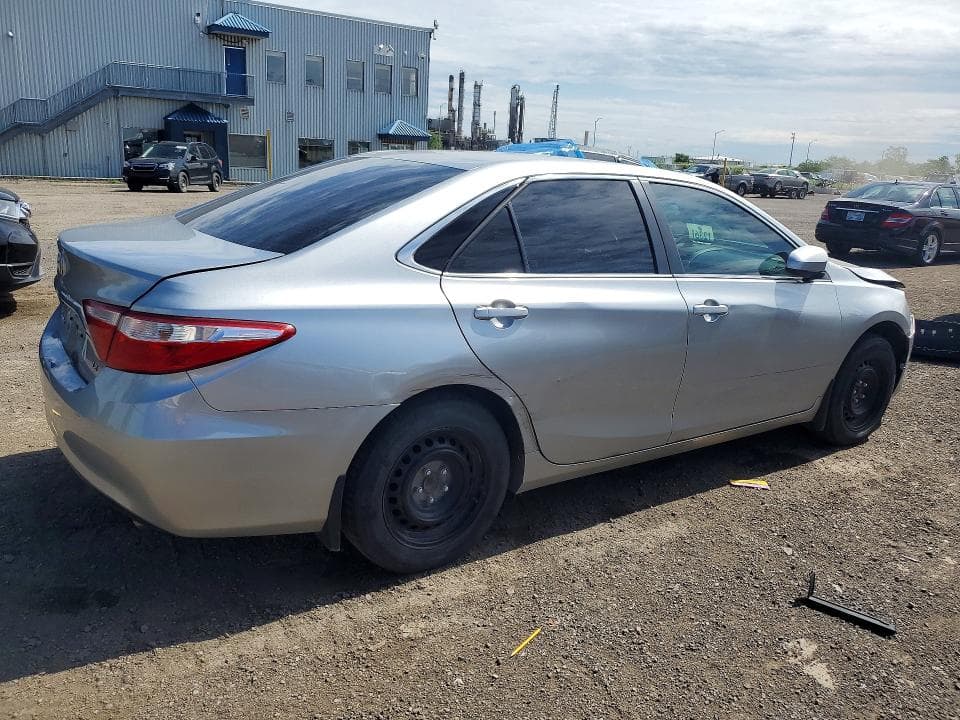 2017 TOYOTA CAMRY LE 3