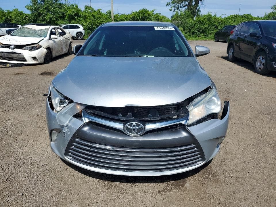 2017 TOYOTA CAMRY LE 5