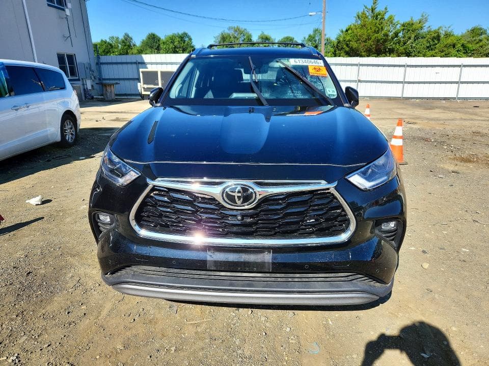 2021 TOYOTA HIGHLANDER PLATINUM 5