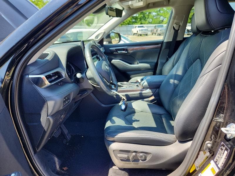 2021 TOYOTA HIGHLANDER PLATINUM 7