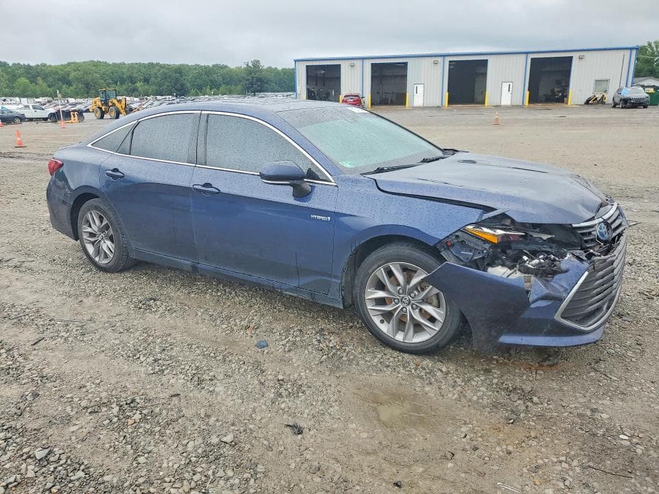 2020 TOYOTA AVALON XLE 4