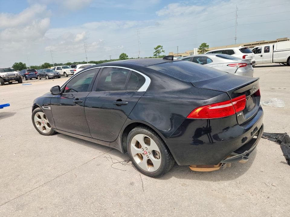 2018 JAGUAR XE 2