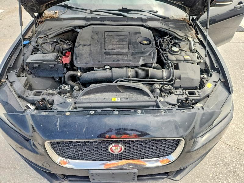 2018 JAGUAR XE 11