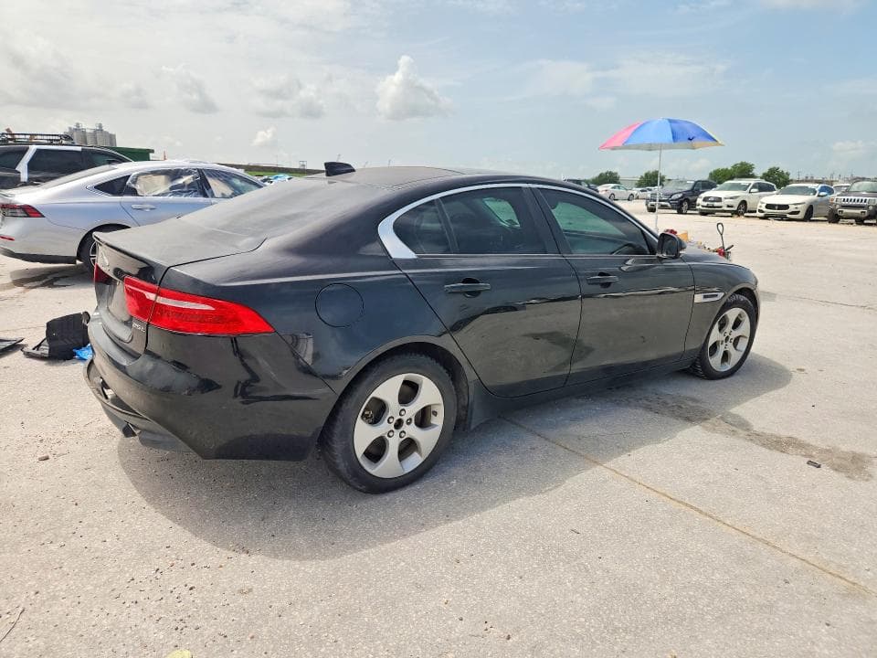 2018 JAGUAR XE 3