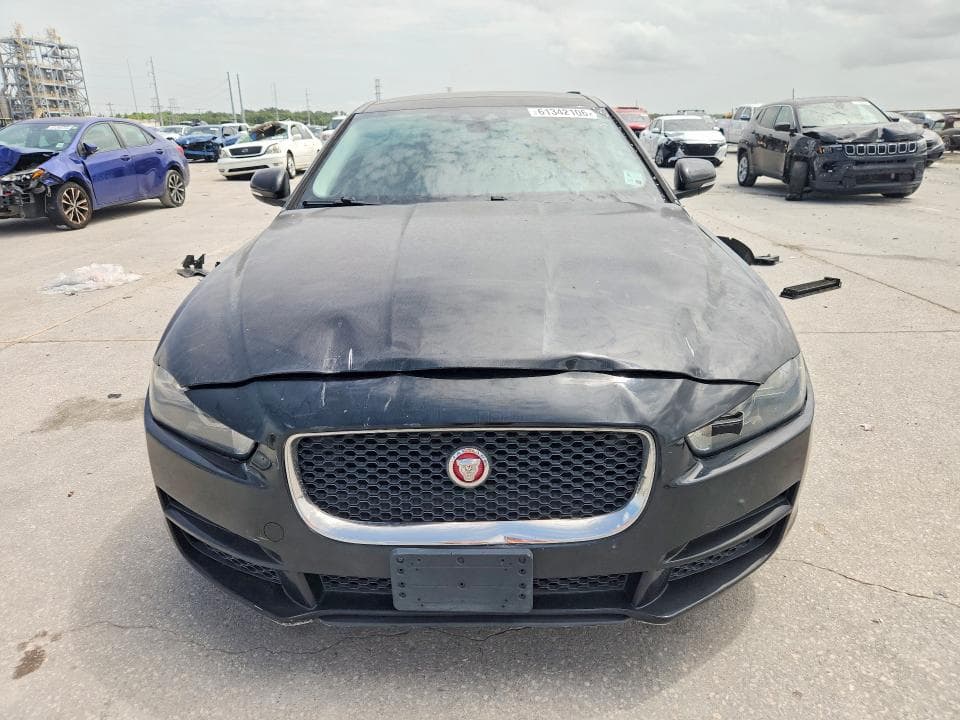 2018 JAGUAR XE 5