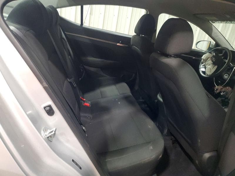 2020 HYUNDAI ELANTRA SEL 10