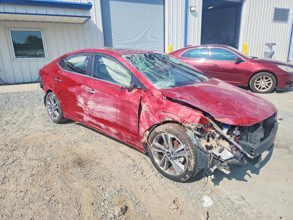 2017 HYUNDAI ELANTRA LIMITED 4